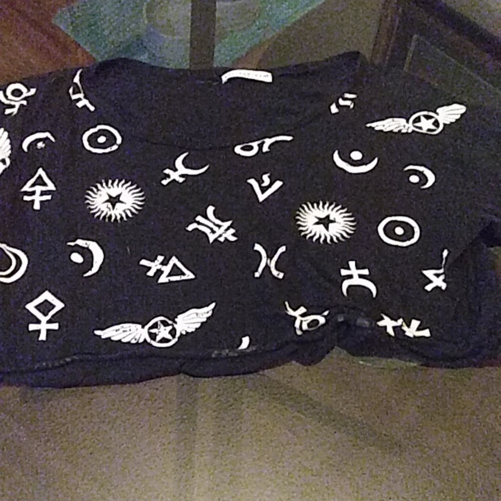 Long sleeve crop top
